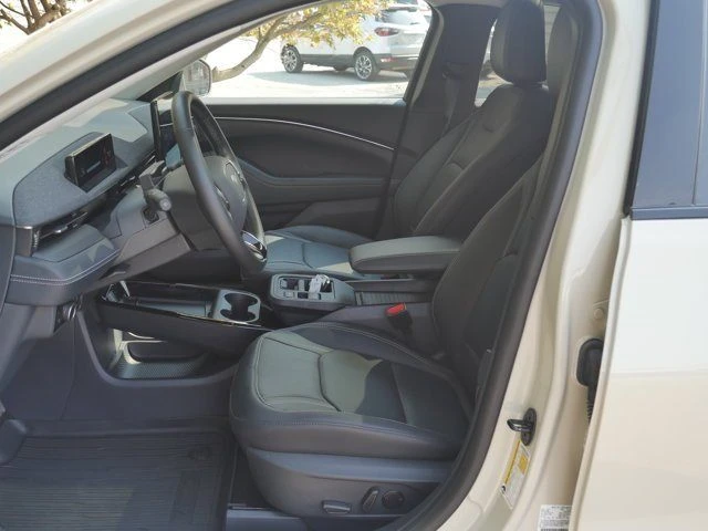 2025 Ford Mustang Mach-E - Image 3 of 20