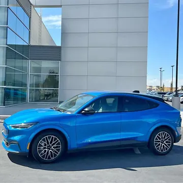 2025 Ford Mustang Mach-E Premium