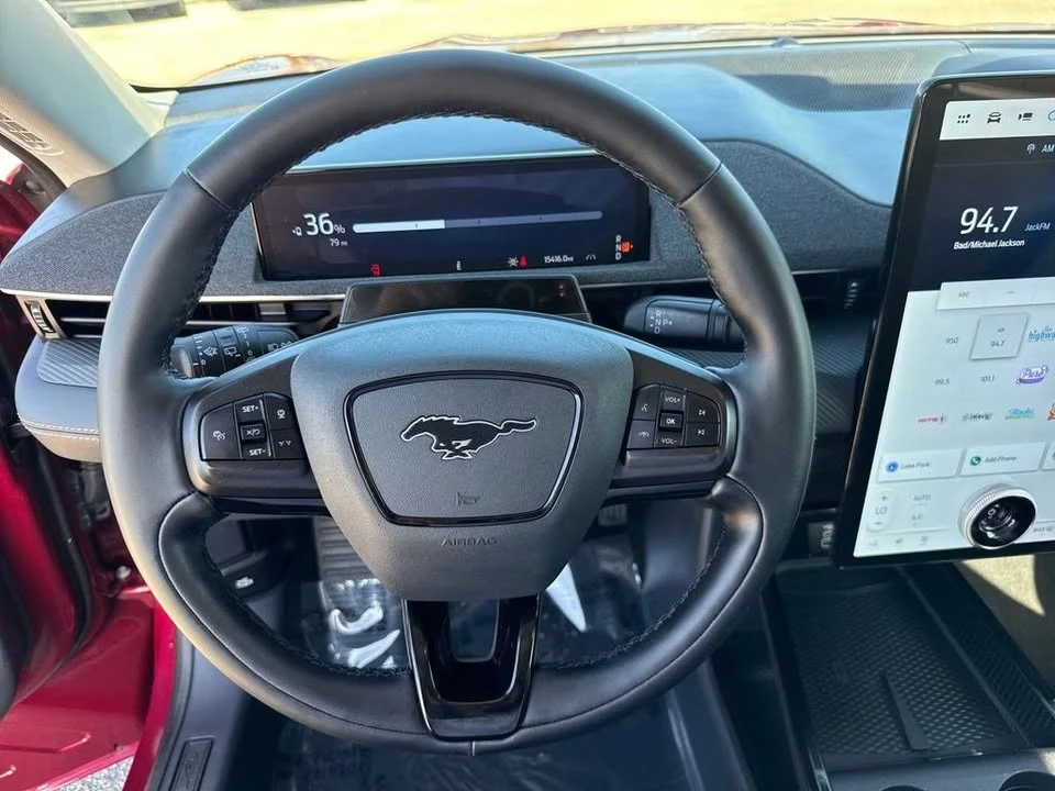 2025 Ford Mustang Mach-E - Image 11 of 20