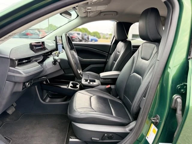2025 Ford Mustang Mach-E - Image 13 of 20