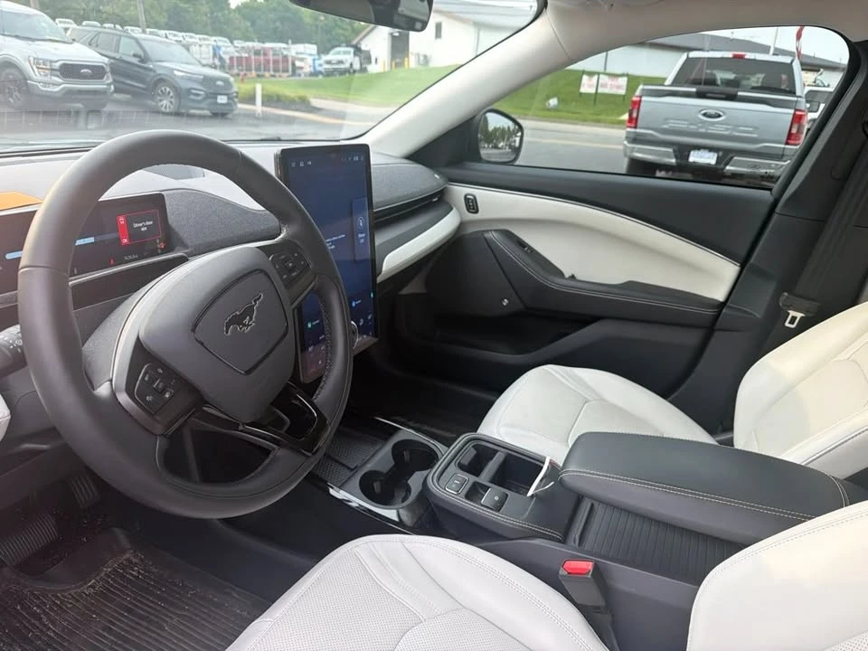 2025 Ford Mustang Mach-E - Image 7 of 12