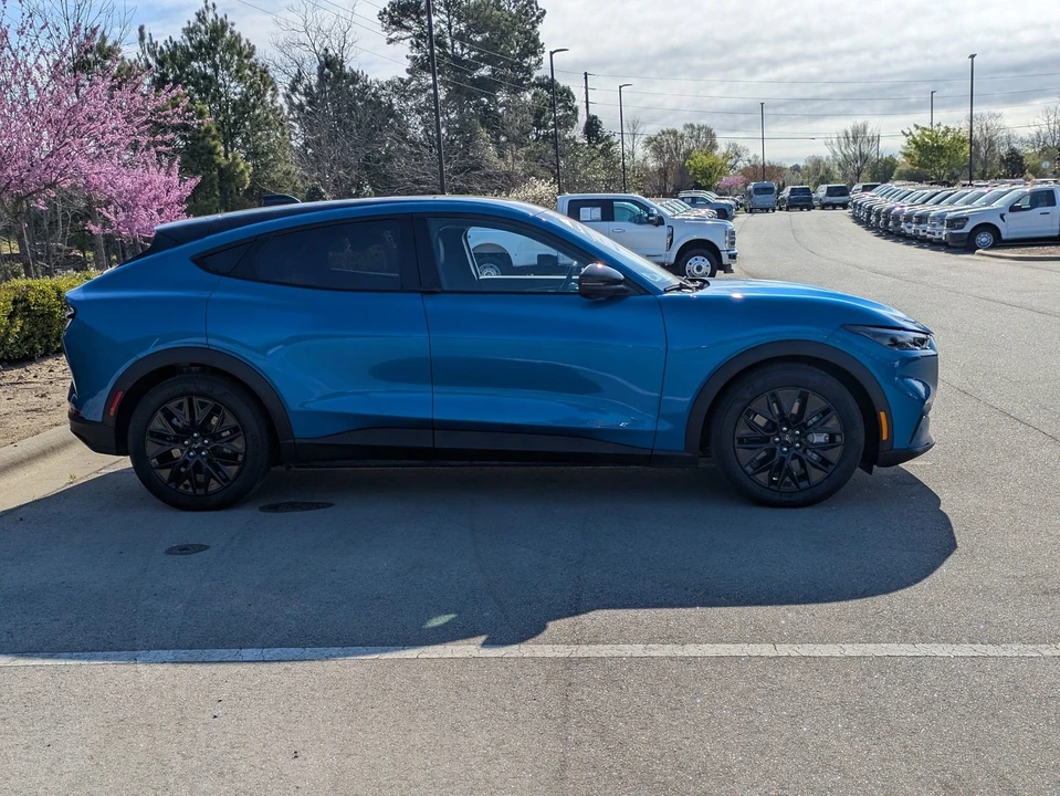 2025 Ford Mustang Mach-E - Image 3 of 31
