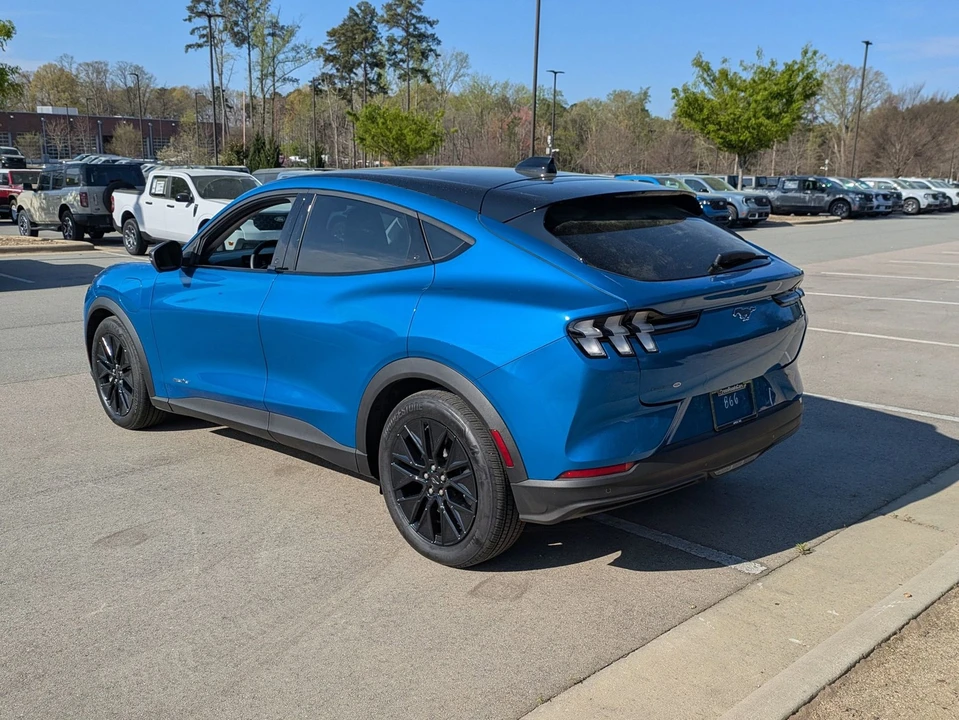 2025 Ford Mustang Mach-E - Image 6 of 31