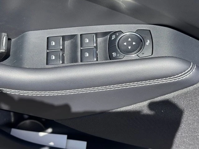2025 Ford Mustang Mach-E - Image 16 of 30