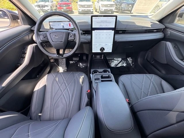 2025 Ford Mustang Mach-E - Image 27 of 30