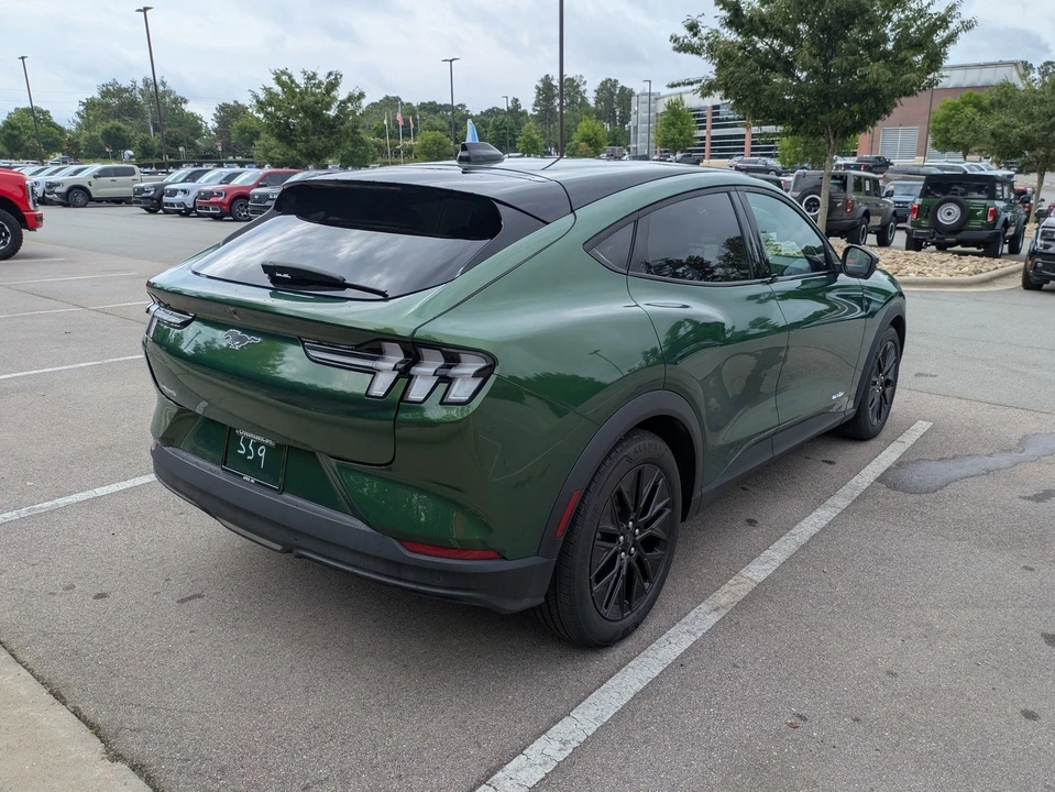 2025 Ford Mustang Mach-E - Image 4 of 31