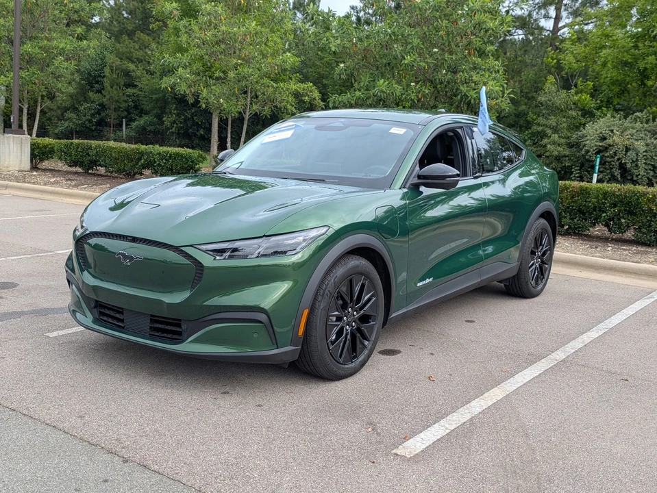 2025 Ford Mustang Mach-E - Image 8 of 31