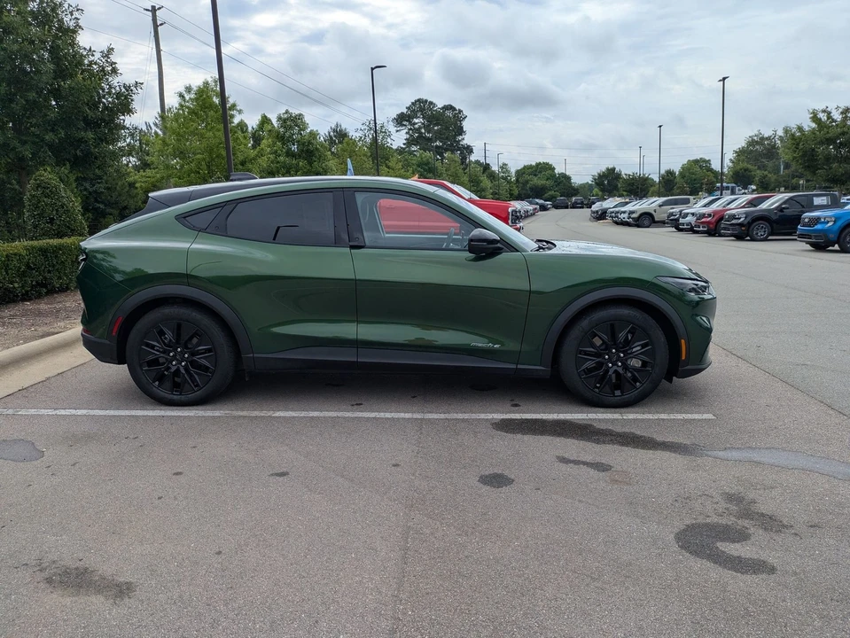 2025 Ford Mustang Mach-E - Image 3 of 31