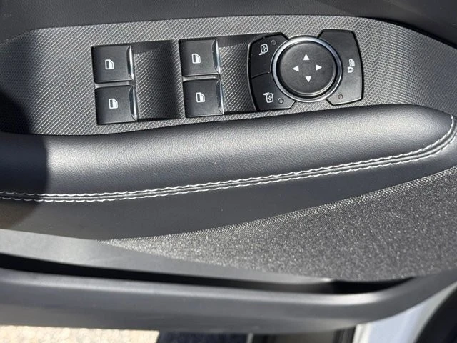 2025 Ford Mustang Mach-E - Image 16 of 30