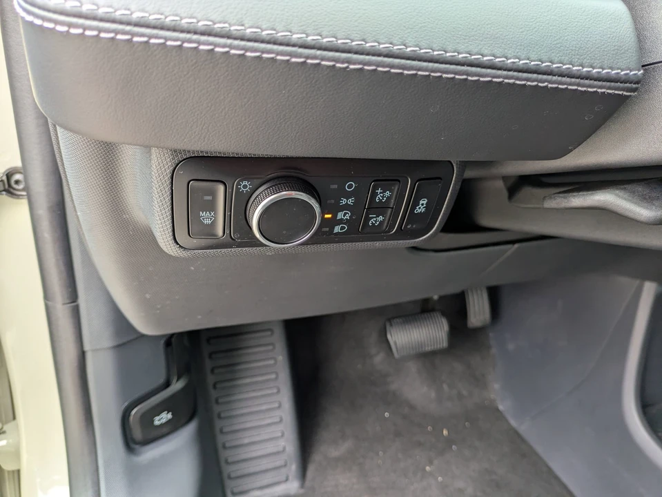 2025 Ford Mustang Mach-E - Image 18 of 21