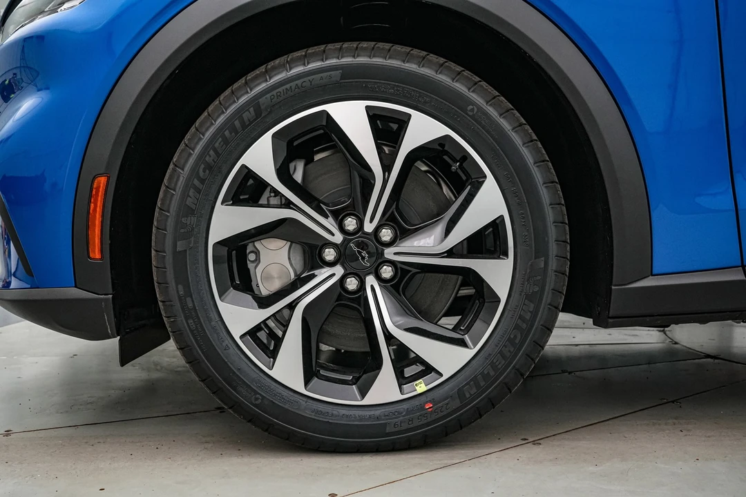 2025 Ford Mustang Mach-E - Image 11 of 21