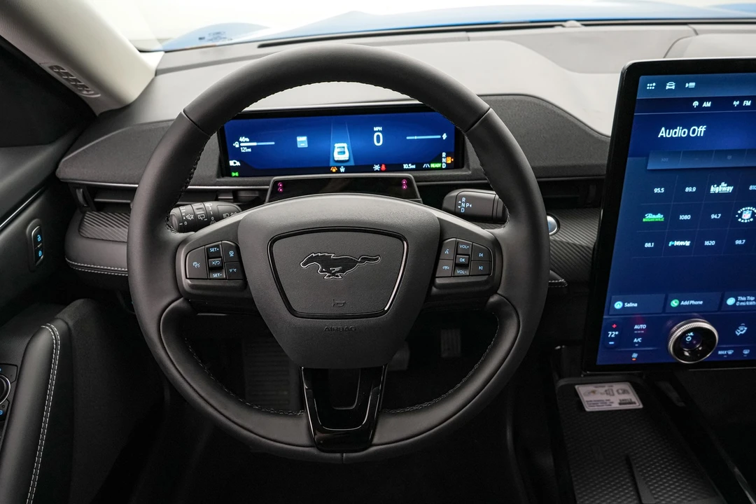 2025 Ford Mustang Mach-E - Image 18 of 21