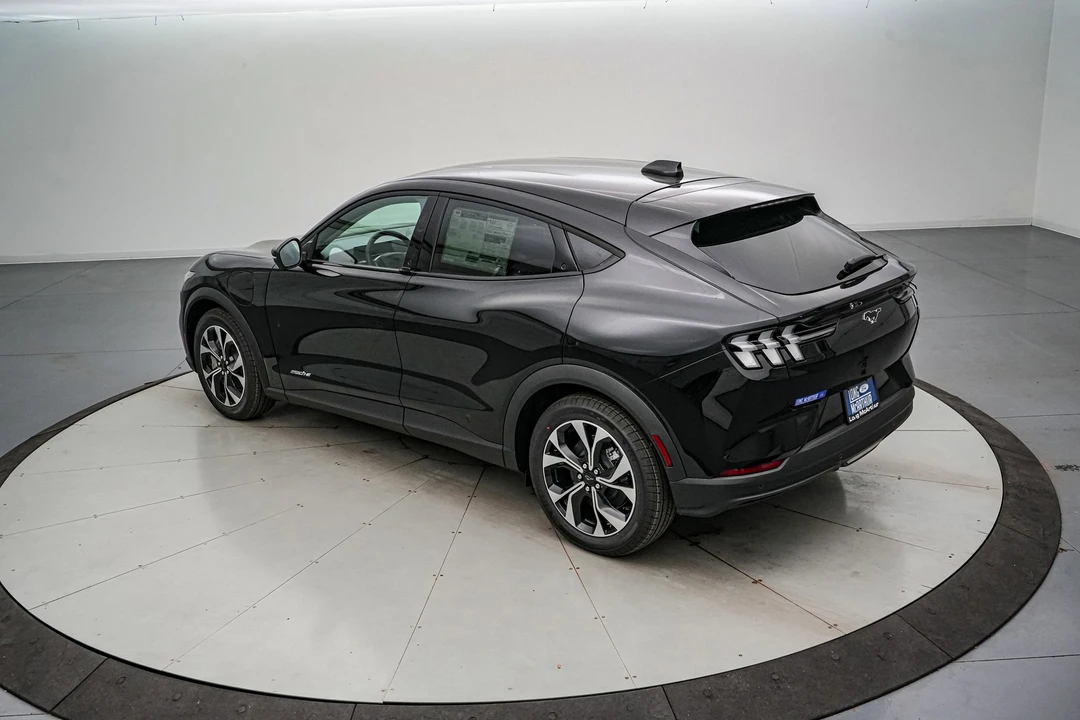 2025 Ford Mustang Mach-E - Image 7 of 21