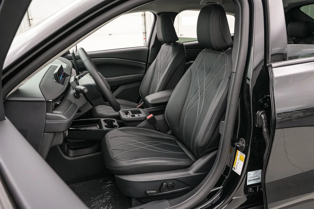 2025 Ford Mustang Mach-E - Image 14 of 21