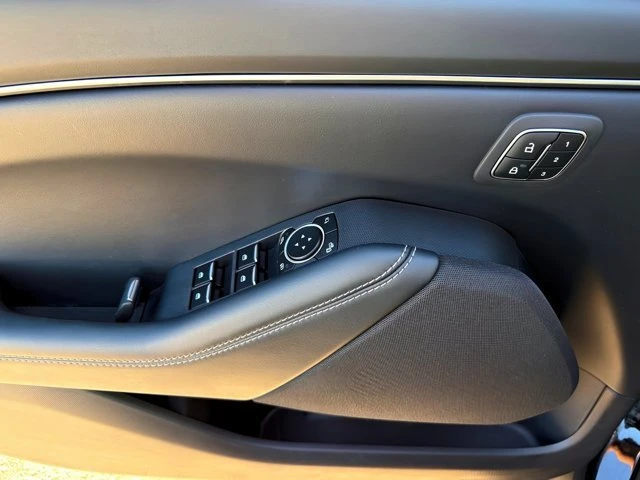 2025 Ford Mustang Mach-E - Image 15 of 20