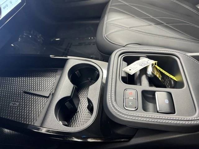 2025 Ford Mustang Mach-E - Image 19 of 20