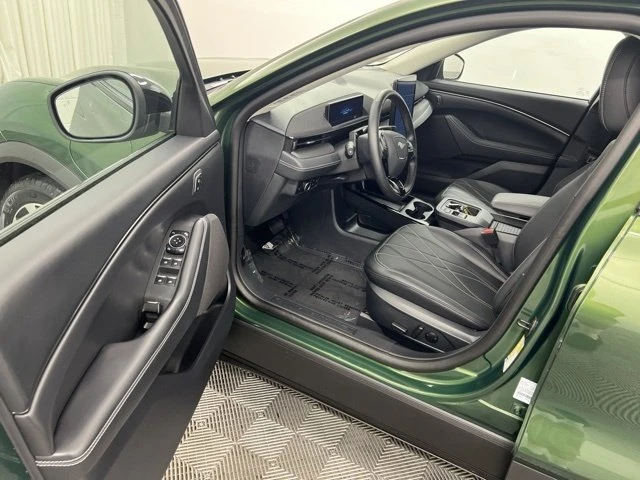 2025 Ford Mustang Mach-E - Image 12 of 20