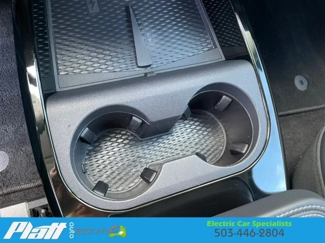 2025 Ford Mustang Mach-E - Image 28 of 31