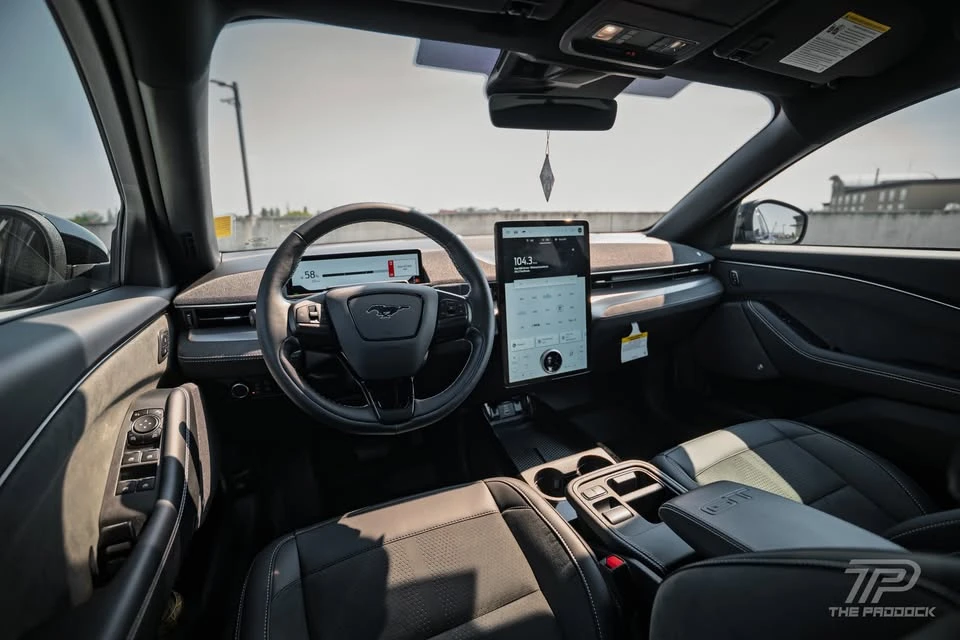 2025 Ford Mustang Mach-E - Image 14 of 20