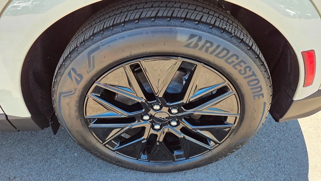 2025 Ford S650 Mustang - Image 10 of 30