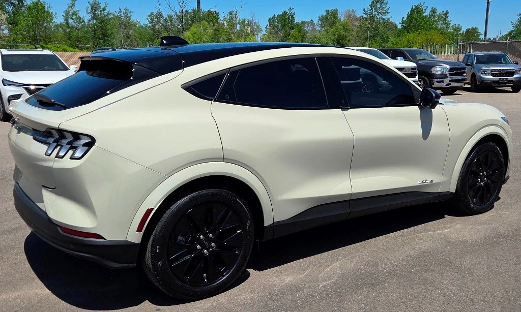 2025 Ford S650 Mustang - Image 7 of 30