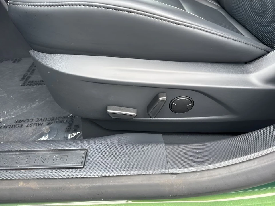 2025 Ford S650 Mustang - Image 10 of 31