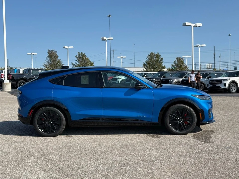 2025 Ford S650 Mustang - Image 7 of 12
