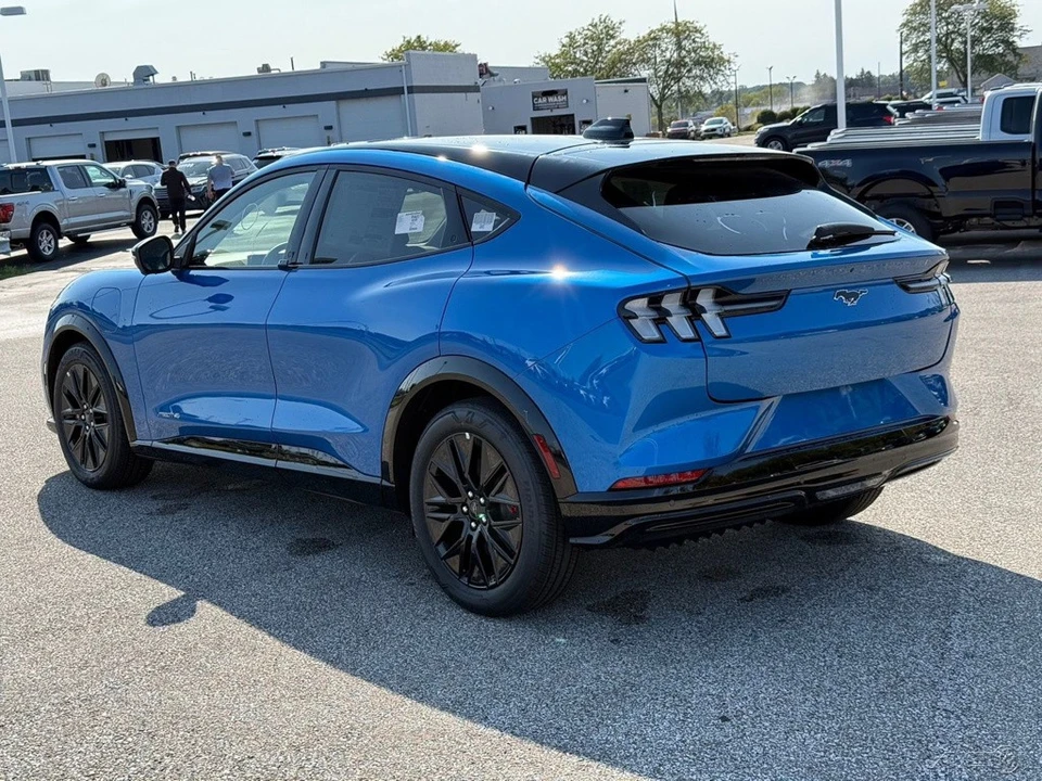 2025 Ford S650 Mustang - Image 3 of 12