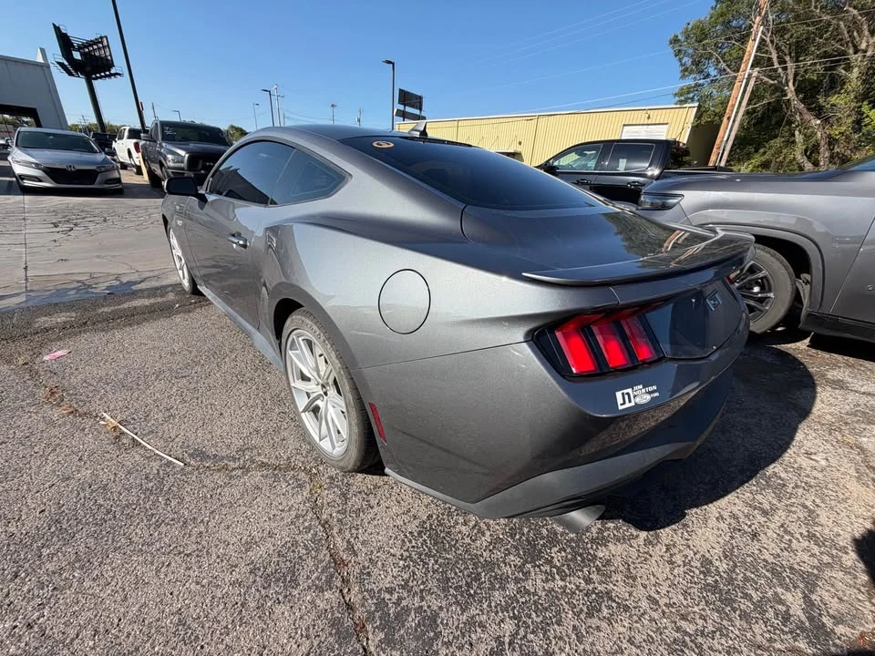 2025 Ford S650 Mustang - Image 3 of 4
