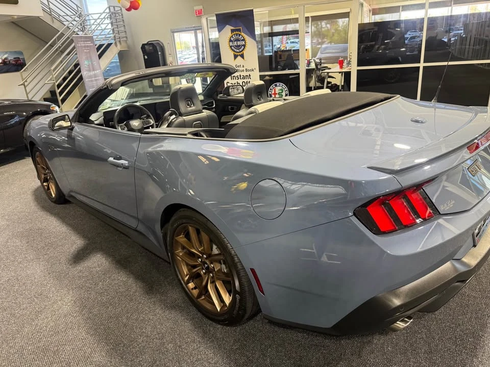 2025 Ford S650 Mustang - Image 4 of 5