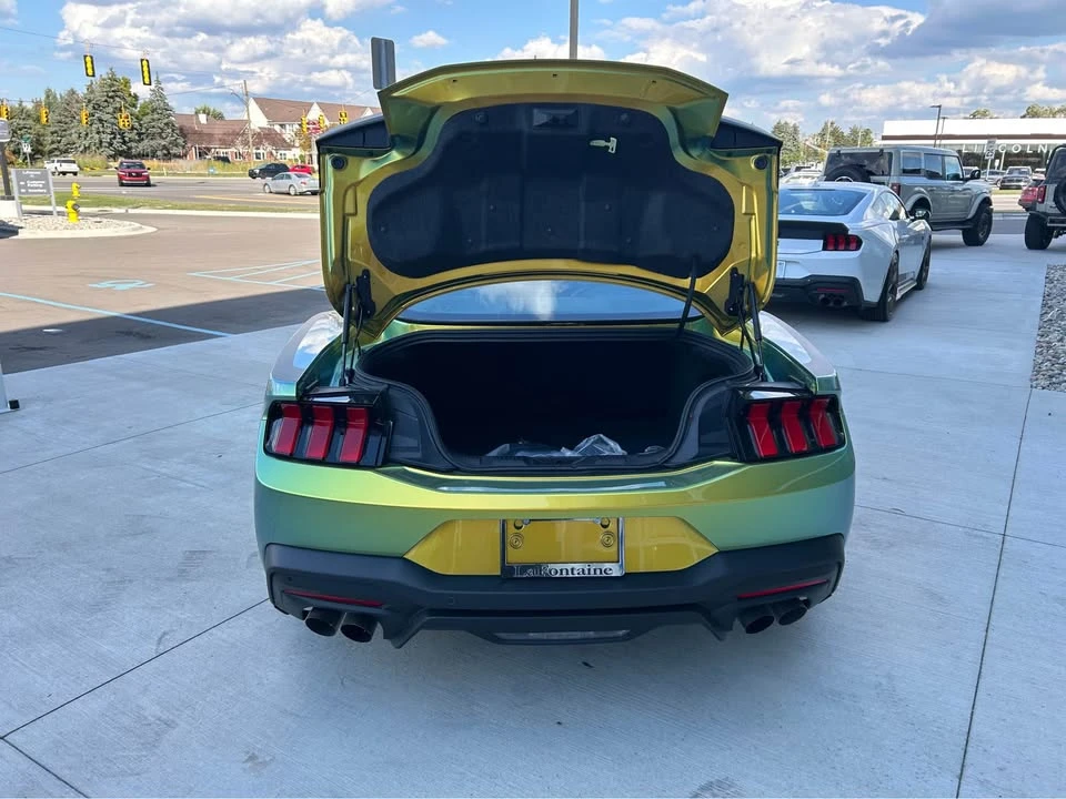 2025 Ford S650 Mustang - Image 8 of 15