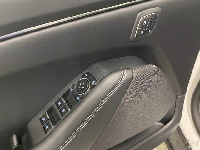 2025 Ford S650 Mustang - Image 10 of 12