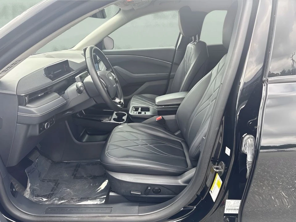 2025 Ford S650 Mustang - Image 6 of 24