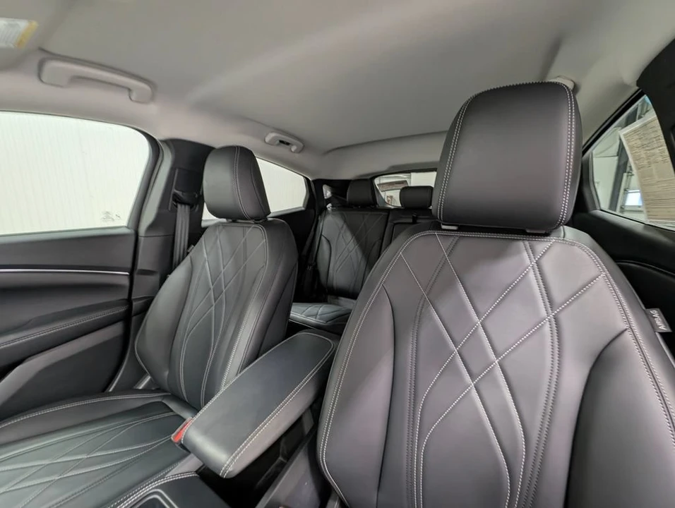 2025 Ford S650 Mustang - Image 13 of 28
