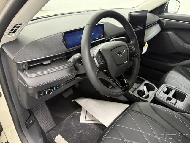 2025 Ford S650 Mustang - Image 10 of 12