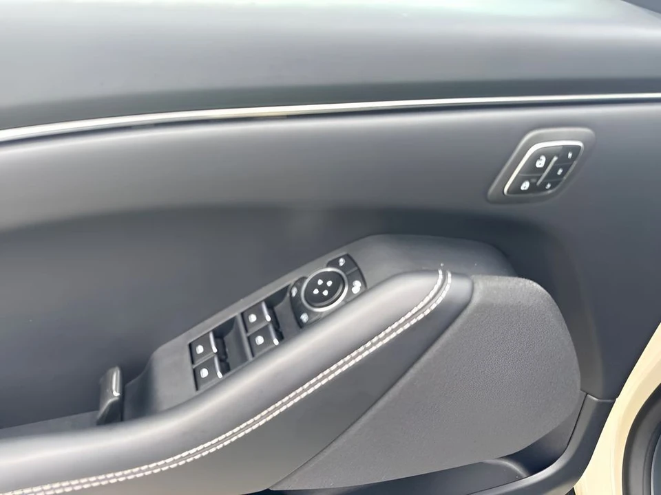 2025 Ford S650 Mustang - Image 18 of 24