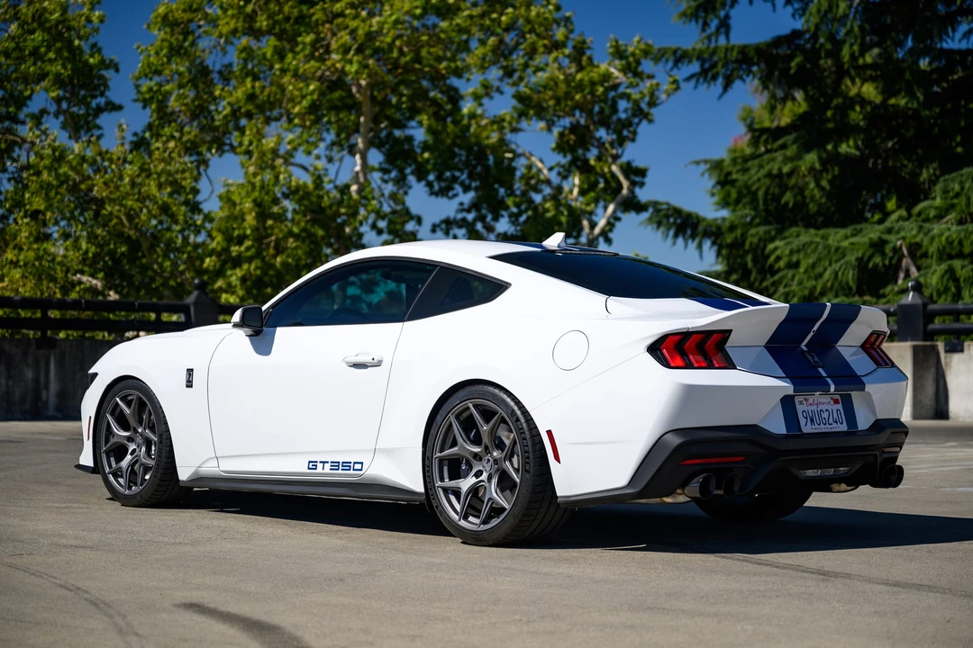 2025 Ford Shelby Mustang - Image 28 of 31