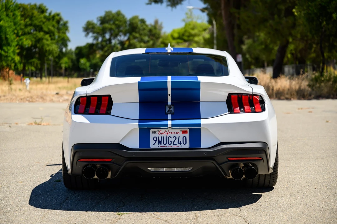 2025 Ford Shelby Mustang - Image 8 of 31