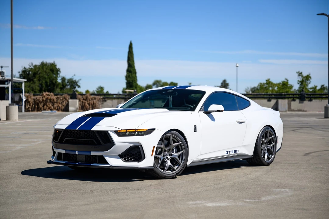 2025 Ford Shelby Mustang - Image 11 of 31