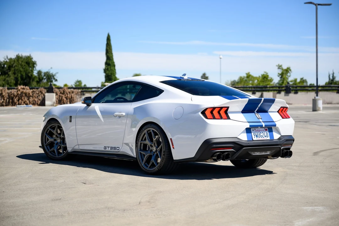 2025 Ford Shelby Mustang - Image 22 of 31