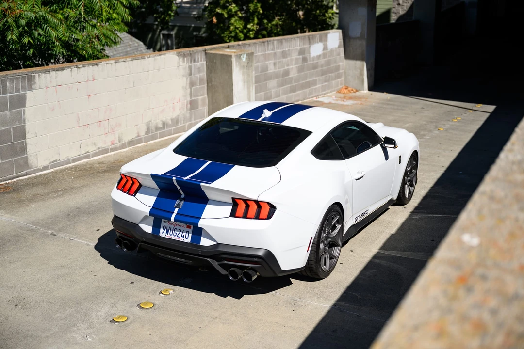 2025 Ford Shelby Mustang - Image 30 of 31