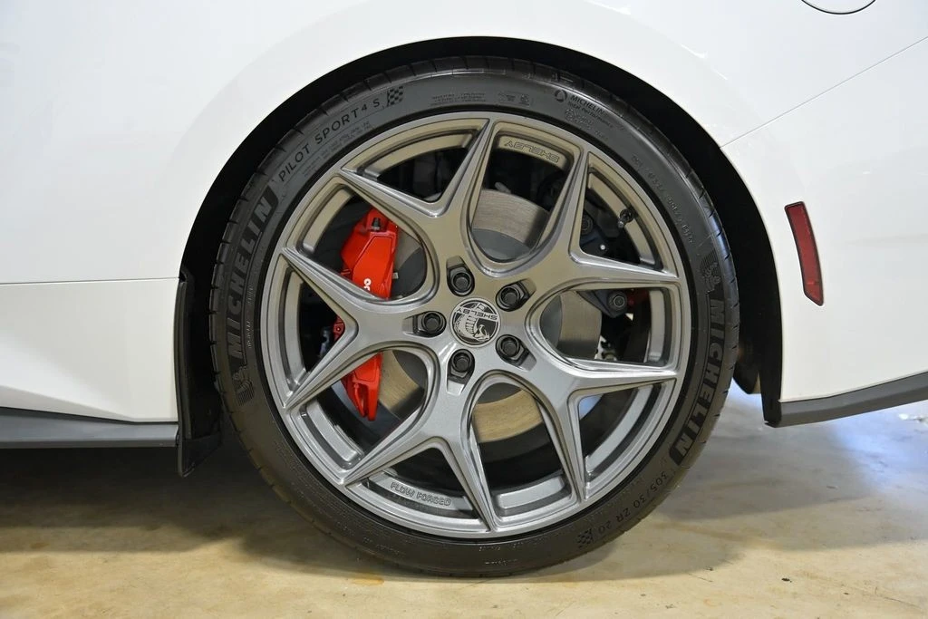 2025 Ford Shelby Mustang - Image 8 of 12