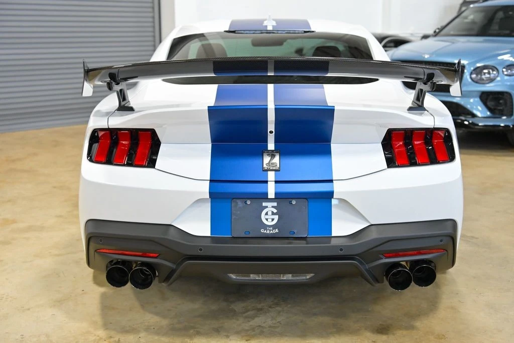 2025 Ford Shelby Mustang - Image 10 of 12