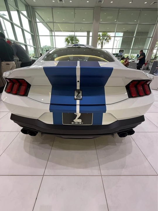 2025 Ford Mustang - Image 6 of 9