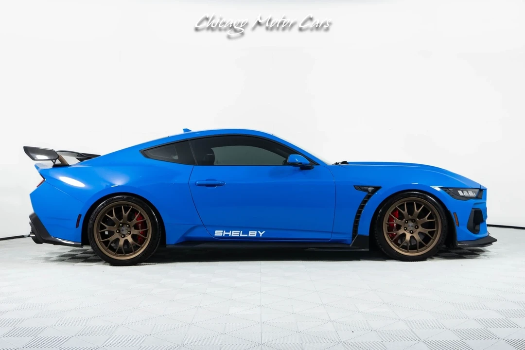 2025 Ford Shelby Mustang - Image 15 of 21