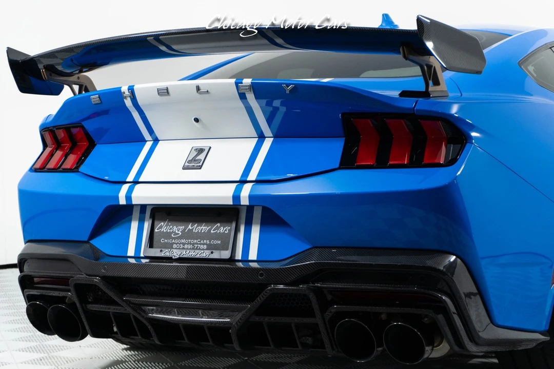 2025 Ford Shelby Mustang - Image 19 of 21