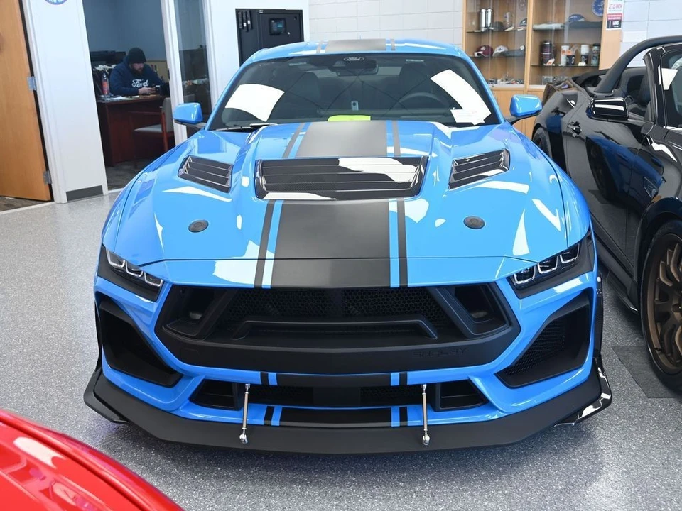 2025 Ford Shelby Mustang - Image 2 of 21