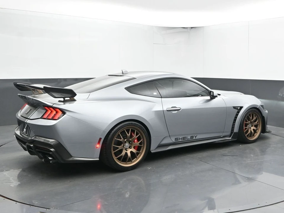 2025 Ford Shelby Mustang - Image 10 of 21
