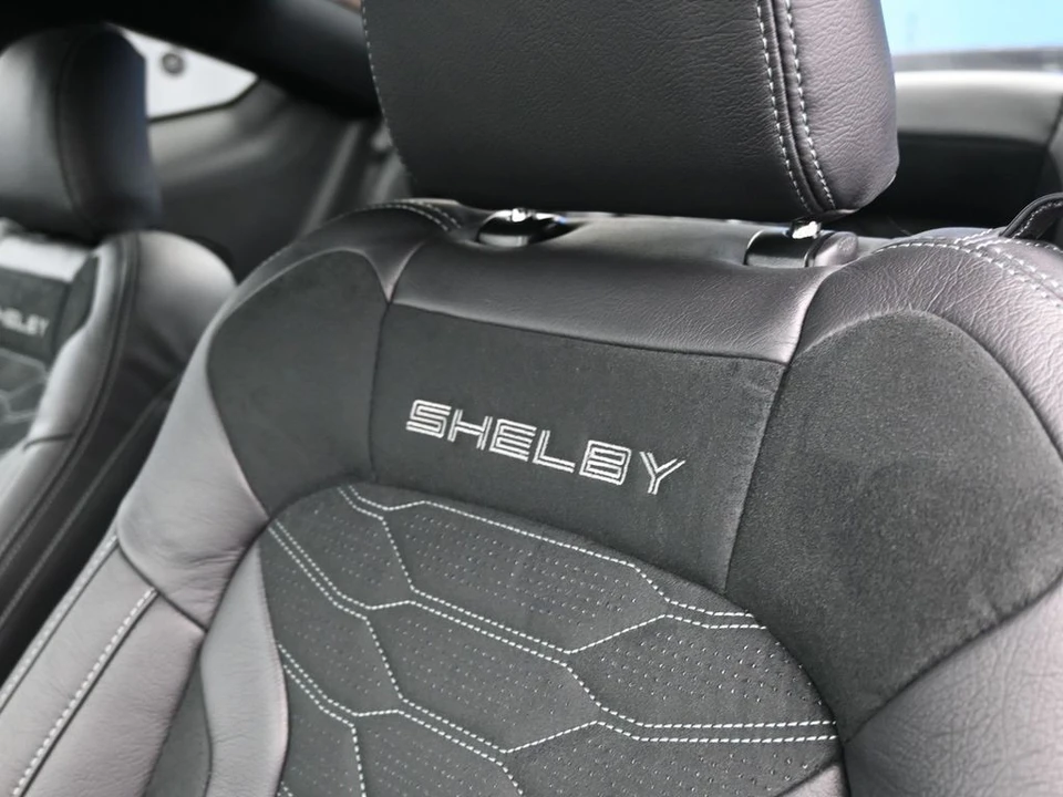 2025 Ford Shelby Mustang - Image 28 of 31