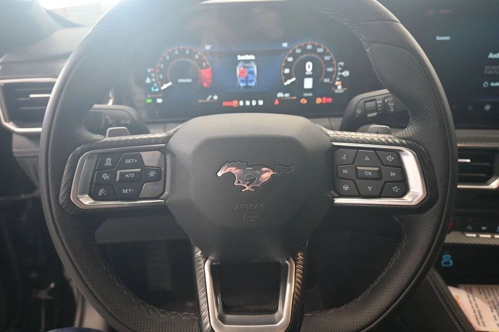 2025 Ford Shelby Mustang - Image 18 of 27